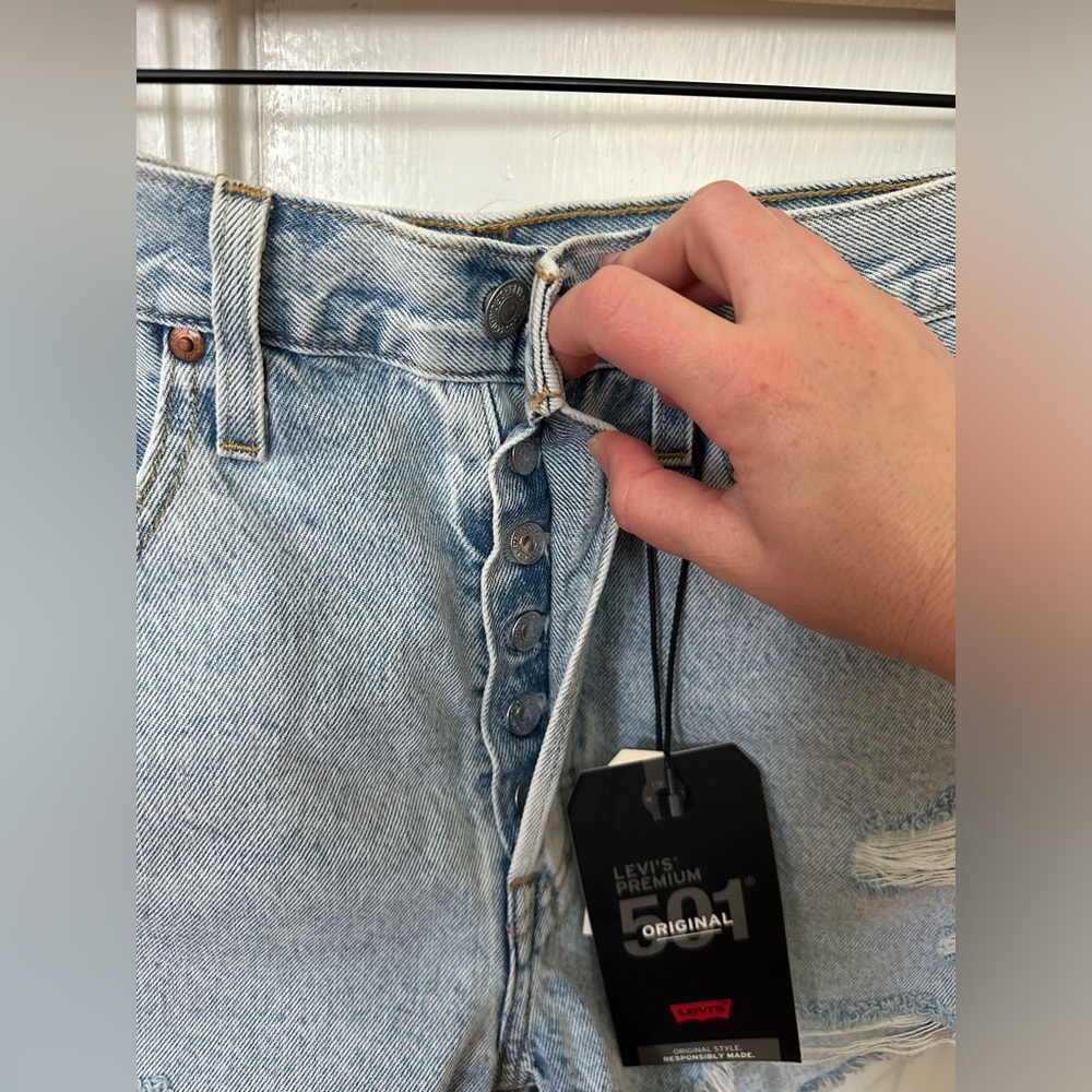 Levi's Light Blue Denim Cutoff Jean Shorts - Picture 9 of 14